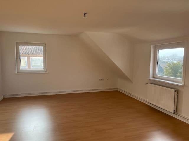 Pronájem bytu 3+1 81 m², Nibourstaße 9, Hameln, Dolní Sasko Pronájem bytu 3+1 81 m², Nibourstaße 9, Hameln, Dolní Sasko