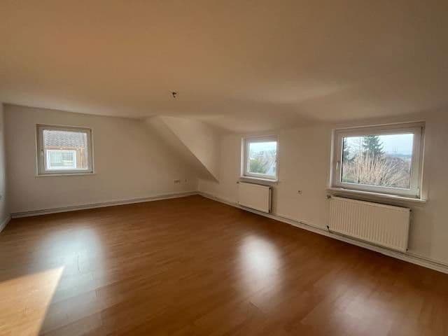 Pronájem bytu 3+1 81 m², Nibourstaße 9, Hameln, Dolní Sasko Pronájem bytu 3+1 81 m², Nibourstaße 9, Hameln, Dolní Sasko