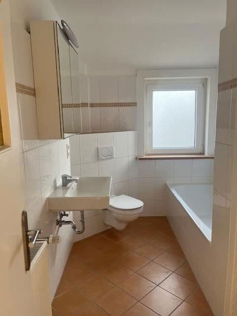 Pronájem bytu 3+1 81 m², Nibourstaße 9, Hameln, Dolní Sasko Pronájem bytu 3+1 81 m², Nibourstaße 9, Hameln, Dolní Sasko