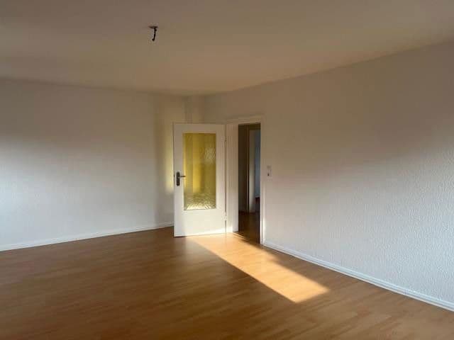 Pronájem bytu 3+1 81 m², Nibourstaße 9, Hameln, Dolní Sasko Pronájem bytu 3+1 81 m², Nibourstaße 9, Hameln, Dolní Sasko