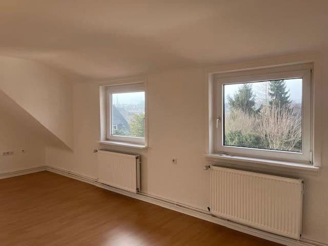 Pronájem bytu 3+1 81 m², Nibourstaße 9, Hameln, Dolní Sasko Pronájem bytu 3+1 81 m², Nibourstaße 9, Hameln, Dolní Sasko