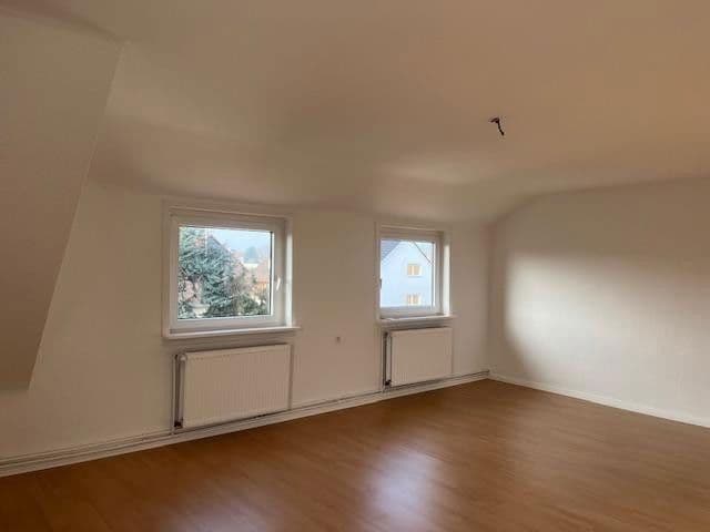 Pronájem bytu 3+1 81 m², Nibourstaße 9, Hameln, Dolní Sasko Pronájem bytu 3+1 81 m², Nibourstaße 9, Hameln, Dolní Sasko