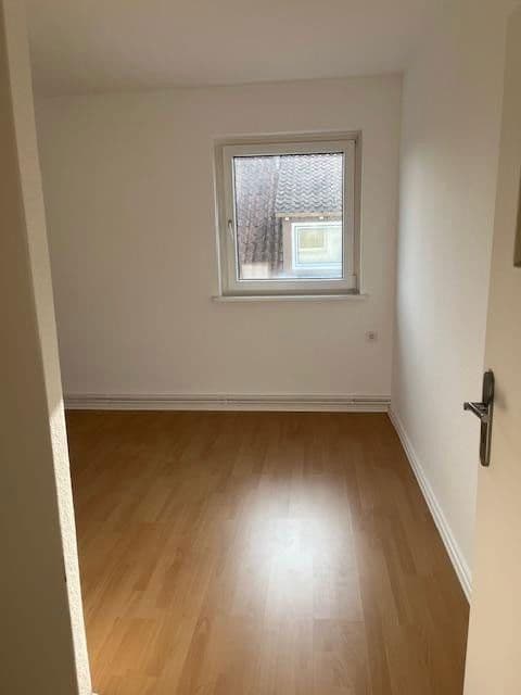Pronájem bytu 3+1 81 m², Nibourstaße 9, Hameln, Dolní Sasko Pronájem bytu 3+1 81 m², Nibourstaße 9, Hameln, Dolní Sasko