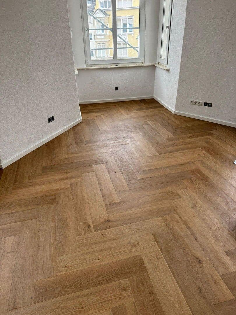 Pronájem bytu 4+1 102 m², Bad Neuenahr-Ahrweiler, Porýní-Falc Pronájem bytu 4+1 102 m², Bad Neuenahr-Ahrweiler, Porýní-Falc