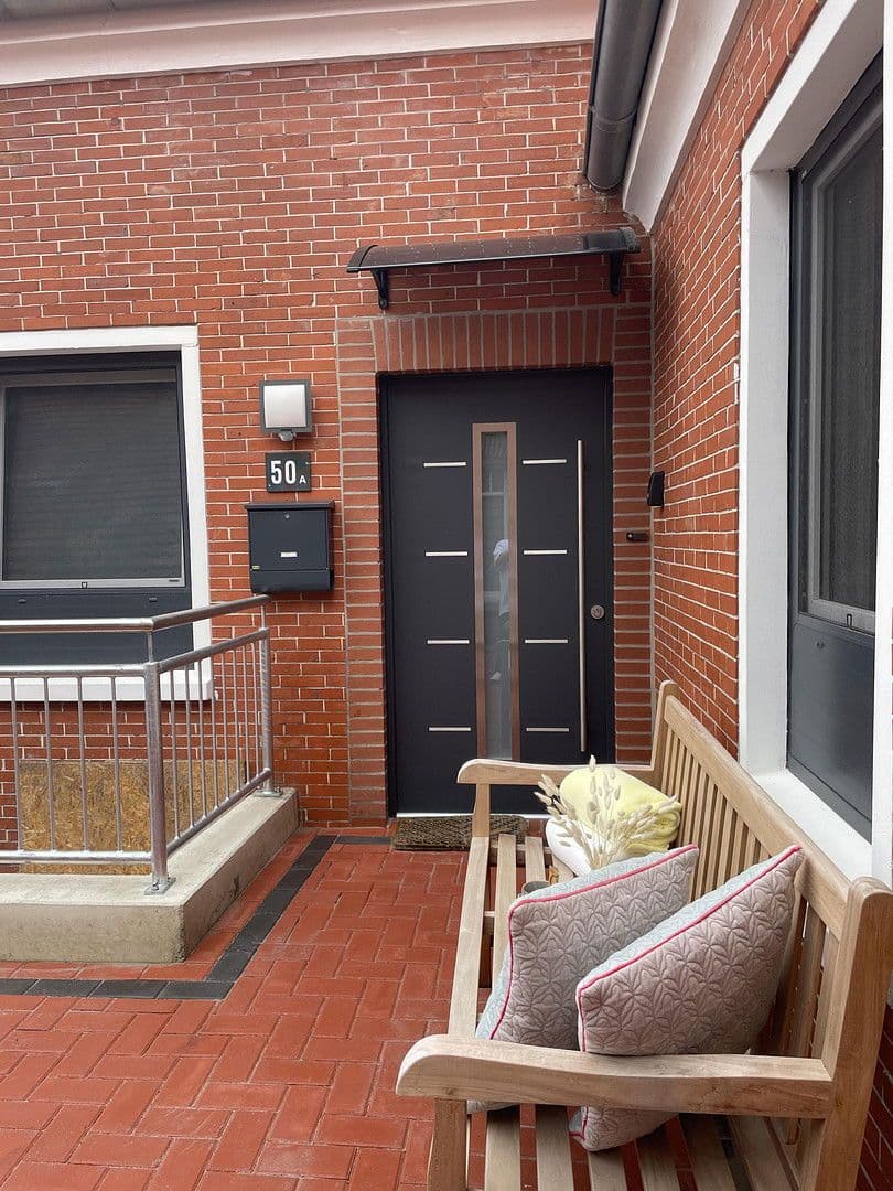 Prodej domu 750 m², pozemek 1.179 m², Hauptstraße 50 A, Hage, Dolní Sasko Prodej domu 750 m², pozemek 1.179 m², Hauptstraße 50 A, Hage, Dolní Sasko