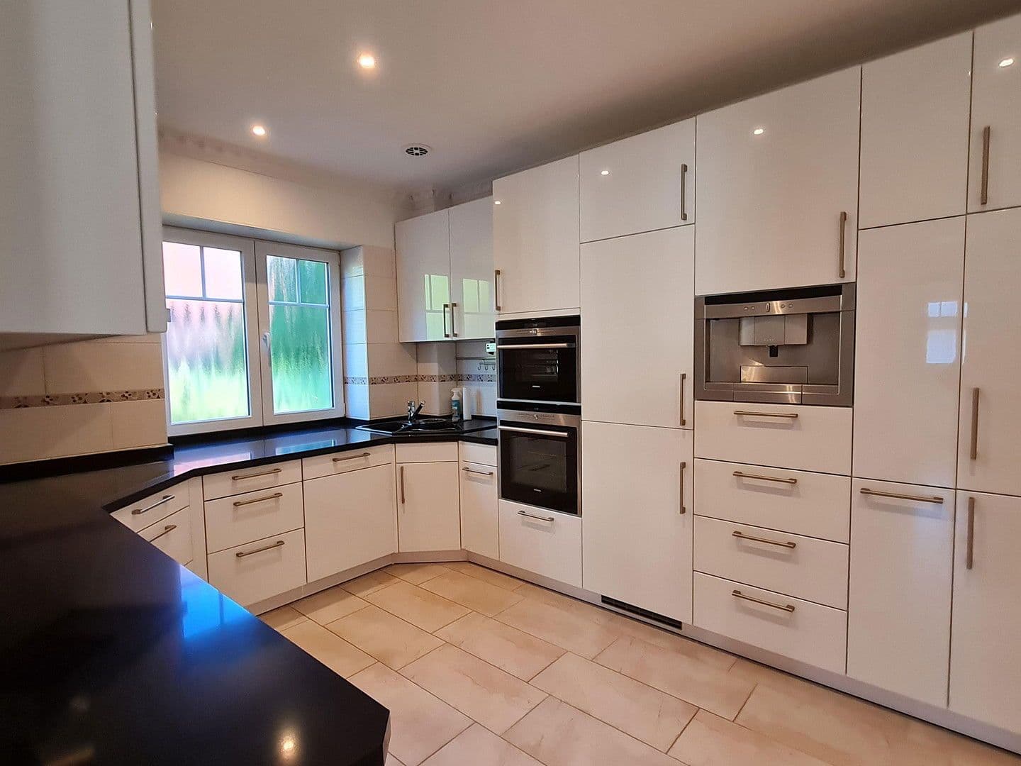 Prodej domu 151 m², pozemek 350 m², Hamburg, Hamburg Prodej domu 151 m², pozemek 350 m², Hamburg, Hamburg