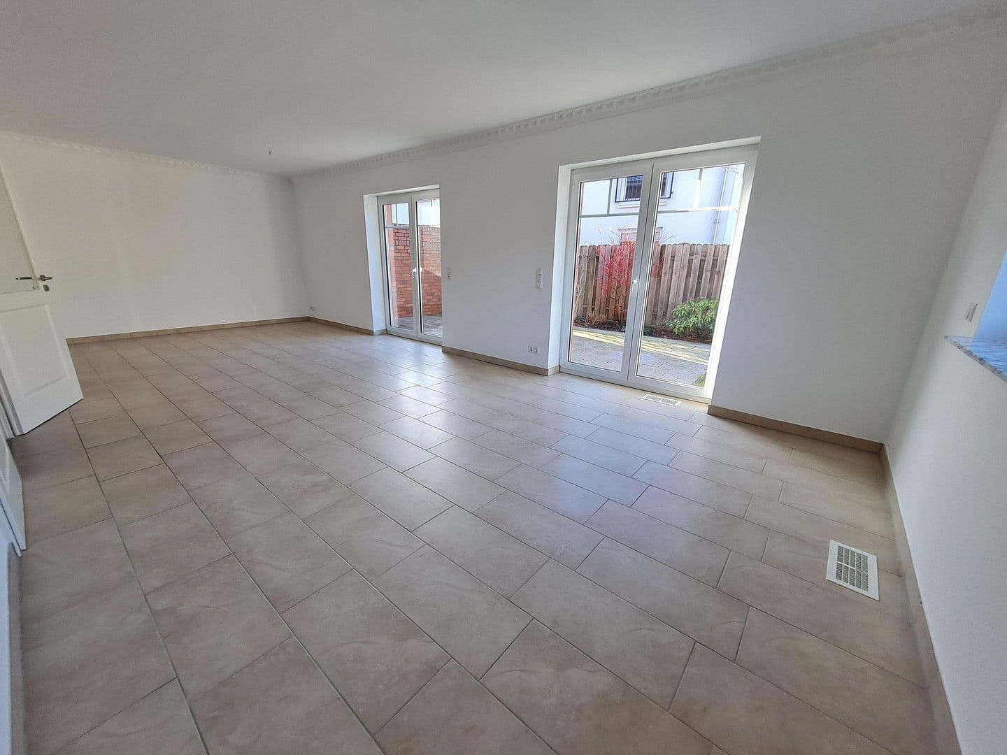 Prodej domu 151 m², pozemek 350 m², Hamburg, Hamburg Prodej domu 151 m², pozemek 350 m², Hamburg, Hamburg