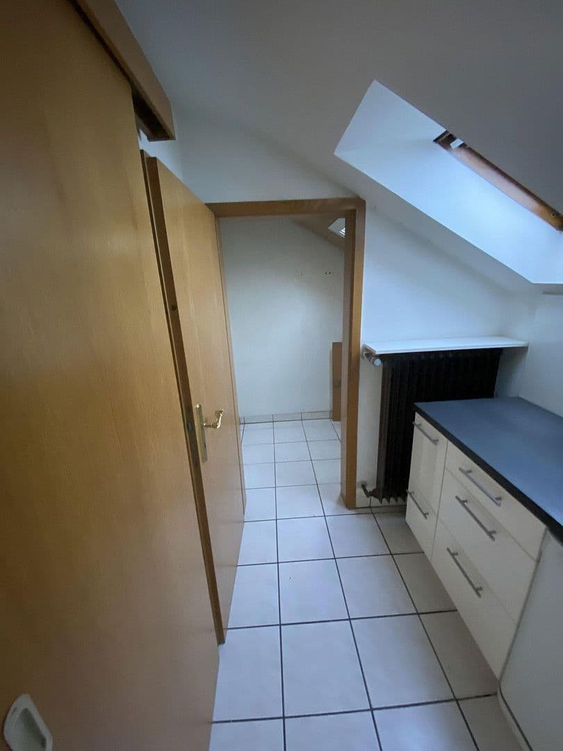 Prodej domu 220 m², pozemek 881 m², Gaugraf-Zeisolf-Str. 3, Sinsheim, Bádensko-Württembersko Prodej domu 220 m², pozemek 881 m², Gaugraf-Zeisolf-Str. 3, Sinsheim, Bádensko-Württembersko