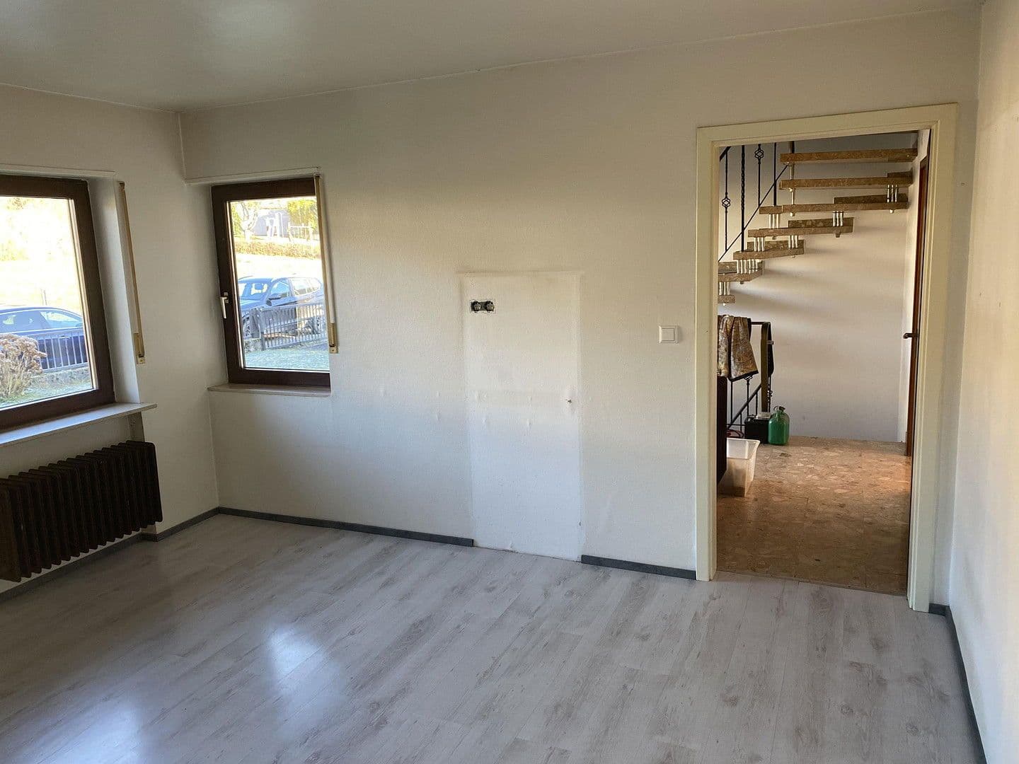 Prodej domu 220 m², pozemek 881 m², Gaugraf-Zeisolf-Str. 3, Sinsheim, Bádensko-Württembersko Prodej domu 220 m², pozemek 881 m², Gaugraf-Zeisolf-Str. 3, Sinsheim, Bádensko-Württembersko