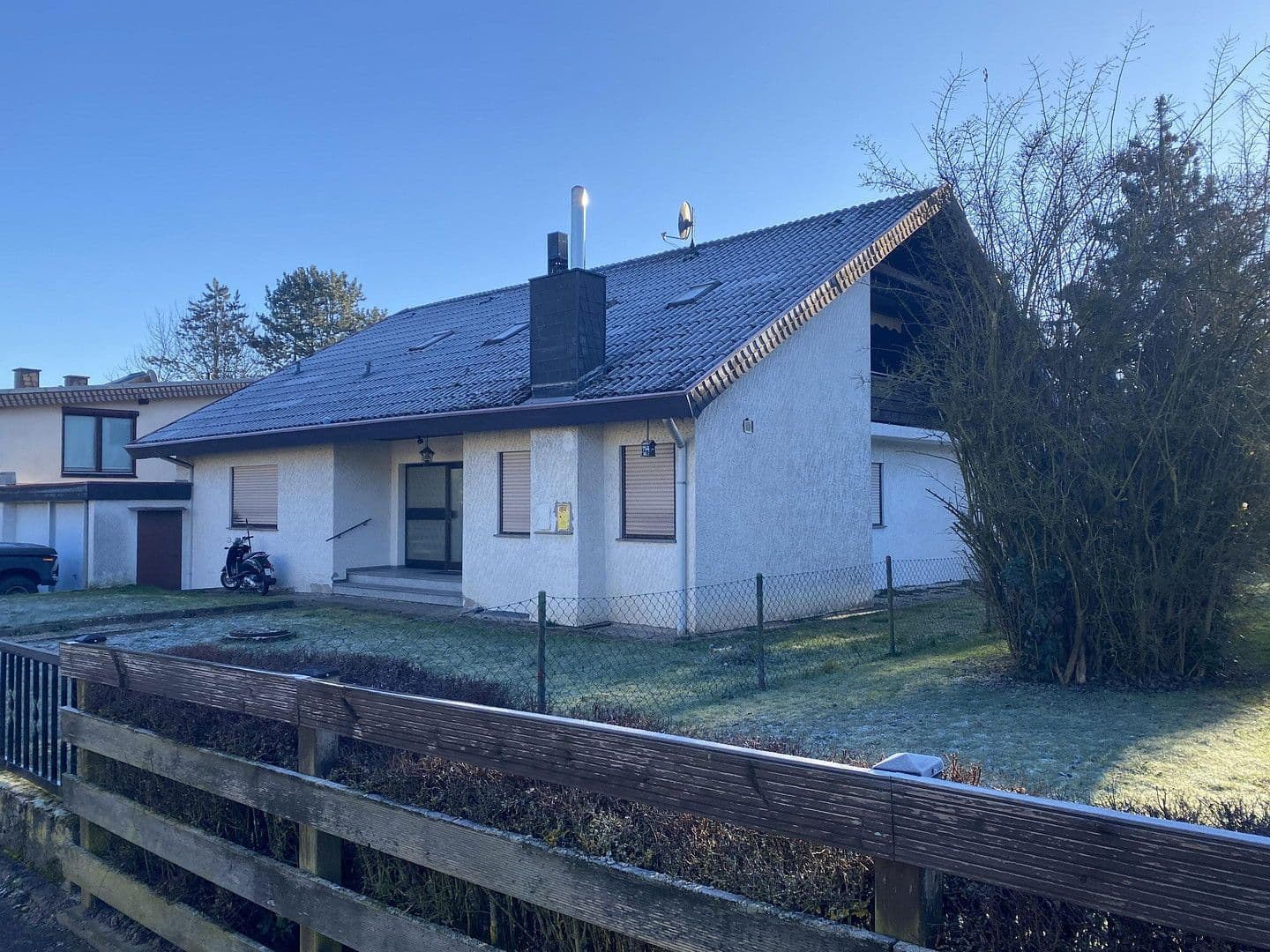 Prodej domu 220 m², pozemek 881 m², Gaugraf-Zeisolf-Str. 3, Sinsheim, Bádensko-Württembersko Prodej domu 220 m², pozemek 881 m², Gaugraf-Zeisolf-Str. 3, Sinsheim, Bádensko-Württembersko