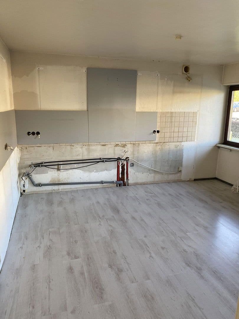 Prodej domu 220 m², pozemek 881 m², Gaugraf-Zeisolf-Str. 3, Sinsheim, Bádensko-Württembersko Prodej domu 220 m², pozemek 881 m², Gaugraf-Zeisolf-Str. 3, Sinsheim, Bádensko-Württembersko