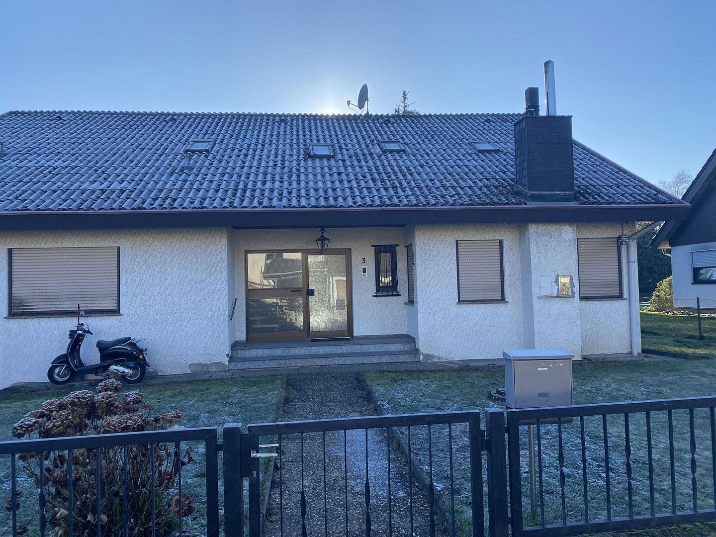 Prodej domu 220 m², pozemek 881 m², Gaugraf-Zeisolf-Str. 3, Sinsheim, Bádensko-Württembersko Prodej domu 220 m², pozemek 881 m², Gaugraf-Zeisolf-Str. 3, Sinsheim, Bádensko-Württembersko