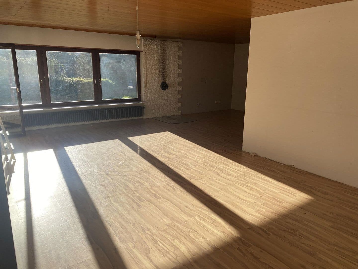 Prodej domu 220 m², pozemek 881 m², Gaugraf-Zeisolf-Str. 3, Sinsheim, Bádensko-Württembersko Prodej domu 220 m², pozemek 881 m², Gaugraf-Zeisolf-Str. 3, Sinsheim, Bádensko-Württembersko