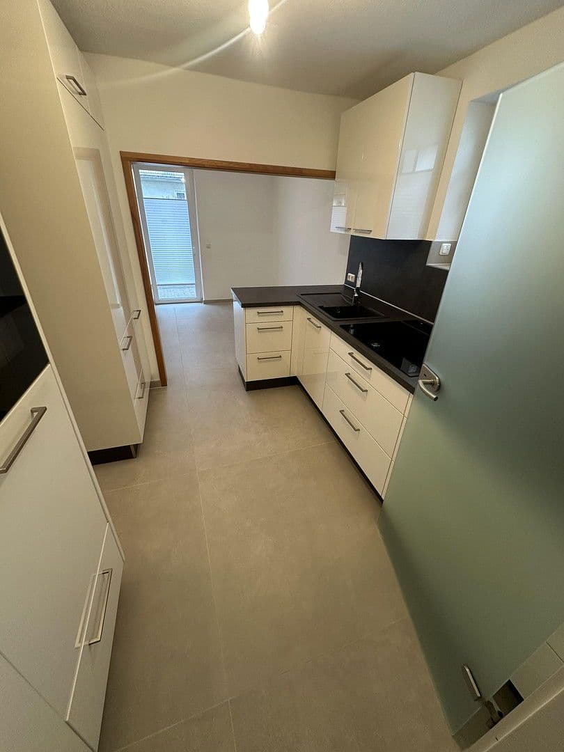 Prodej domu 104 m², pozemek 150 m², Heidenfahrt 14, Ingelheim am Rhein, Porýní-Falc Prodej domu 104 m², pozemek 150 m², Heidenfahrt 14, Ingelheim am Rhein, Porýní-Falc