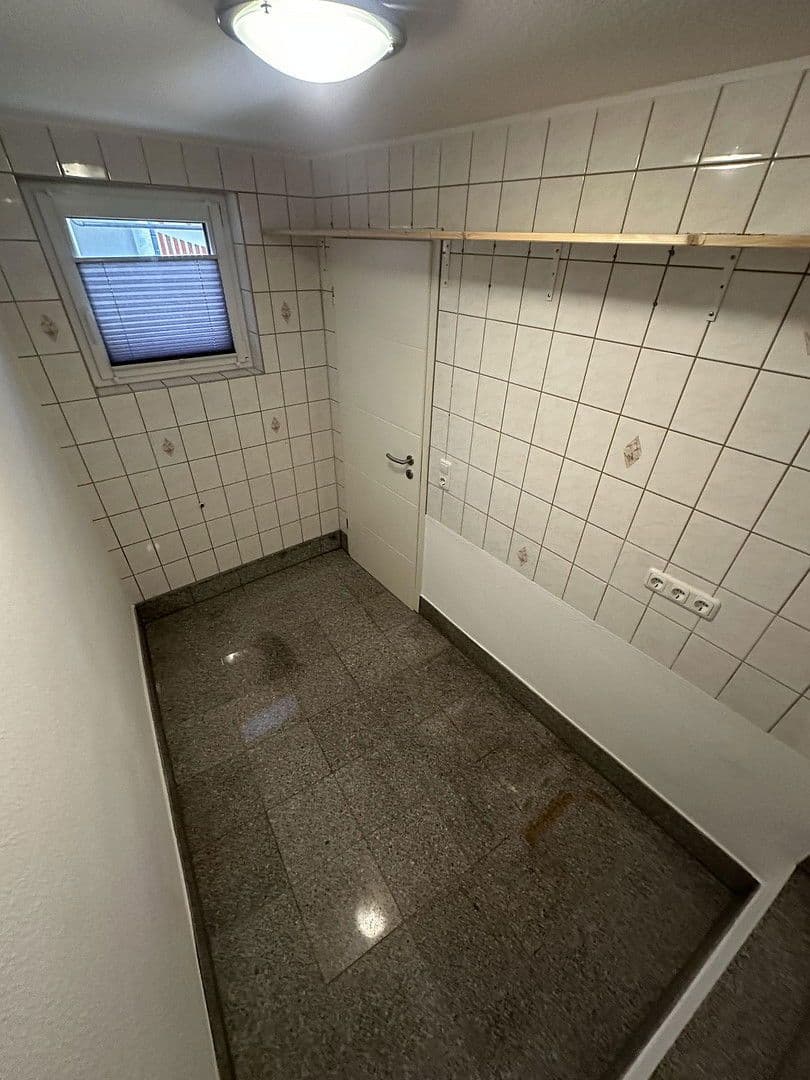 Prodej domu 104 m², pozemek 150 m², Heidenfahrt 14, Ingelheim am Rhein, Porýní-Falc Prodej domu 104 m², pozemek 150 m², Heidenfahrt 14, Ingelheim am Rhein, Porýní-Falc