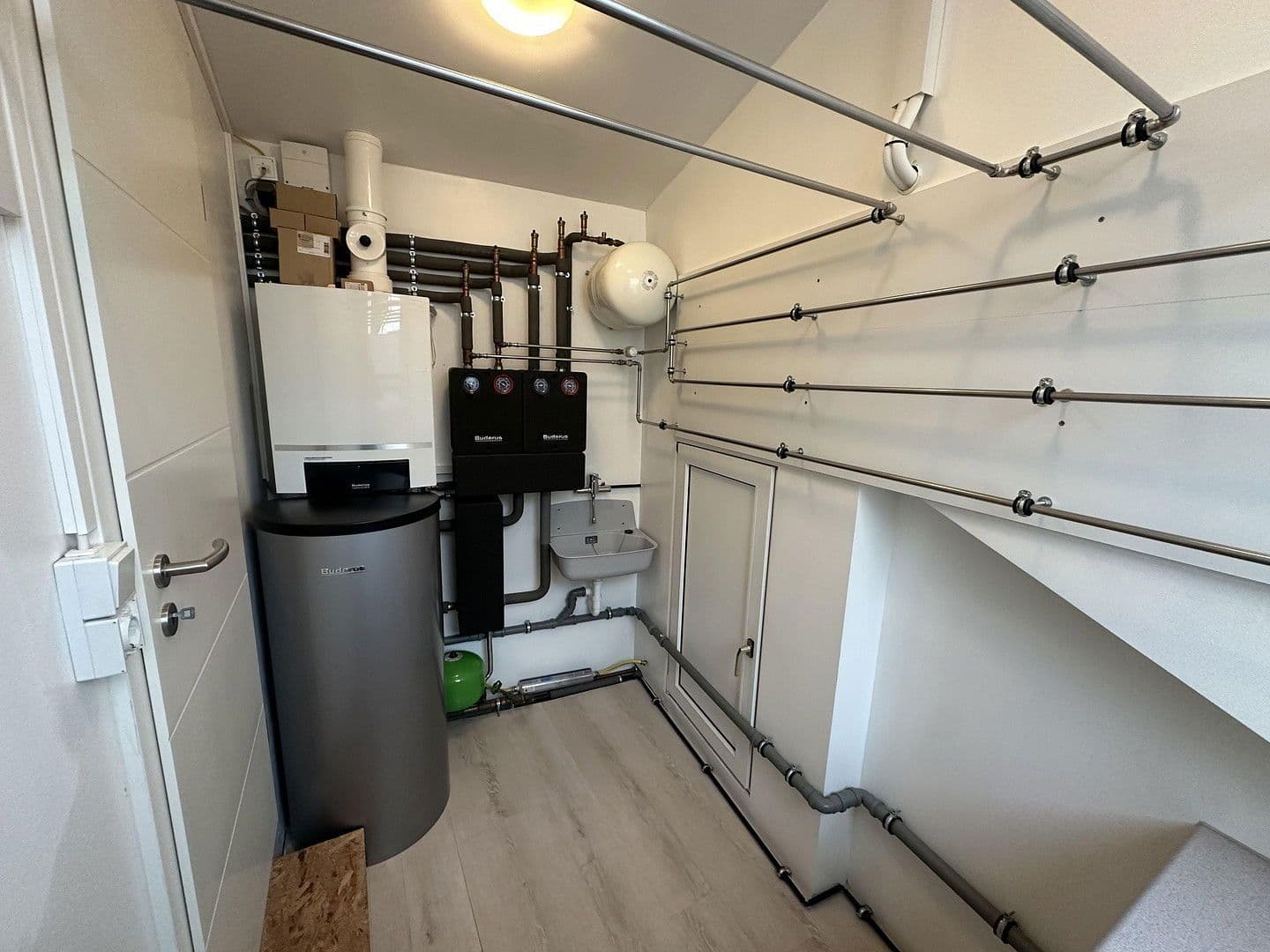 Prodej domu 104 m², pozemek 150 m², Heidenfahrt 14, Ingelheim am Rhein, Porýní-Falc Prodej domu 104 m², pozemek 150 m², Heidenfahrt 14, Ingelheim am Rhein, Porýní-Falc