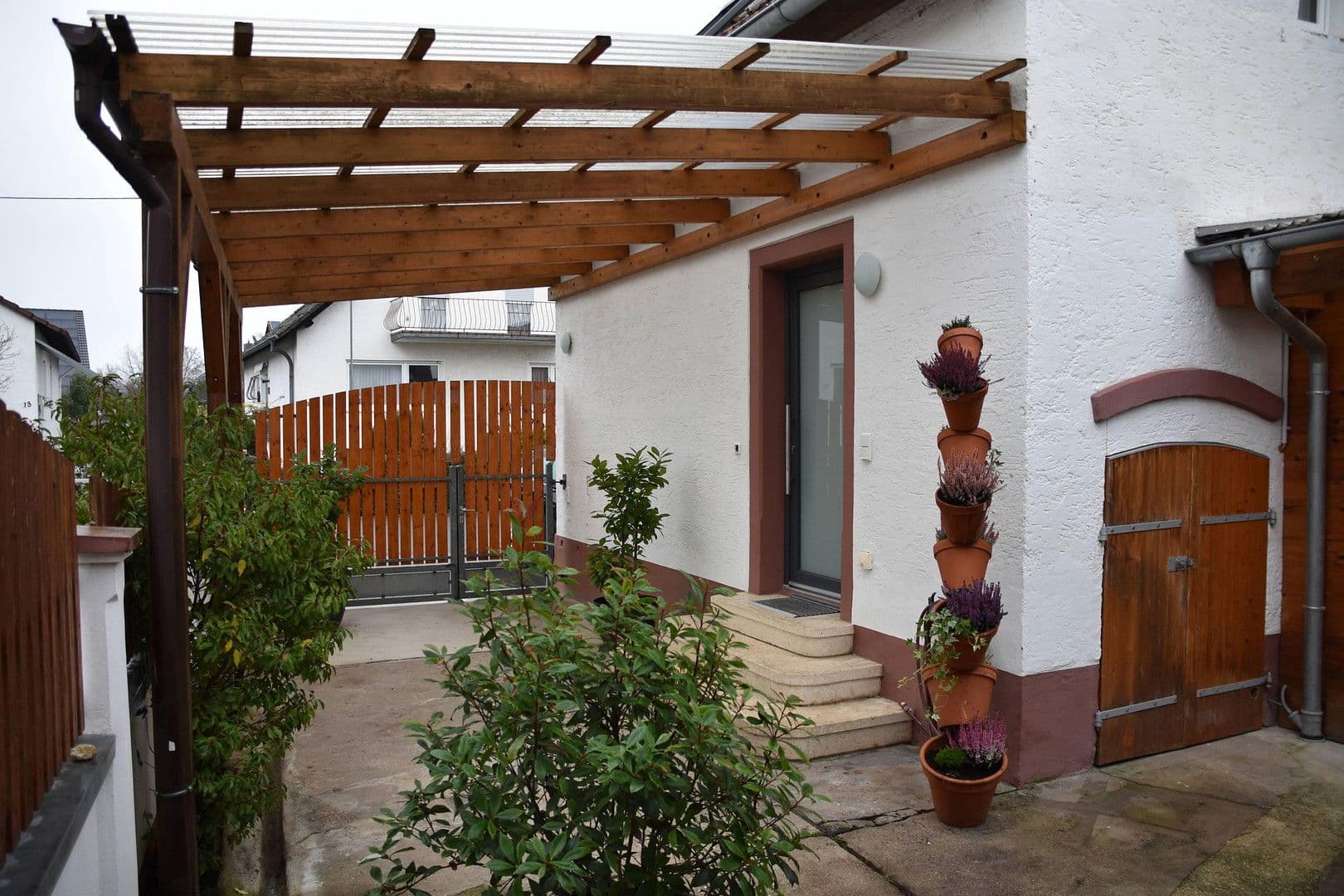 Prodej domu 104 m², pozemek 150 m², Heidenfahrt 14, Ingelheim am Rhein, Porýní-Falc Prodej domu 104 m², pozemek 150 m², Heidenfahrt 14, Ingelheim am Rhein, Porýní-Falc