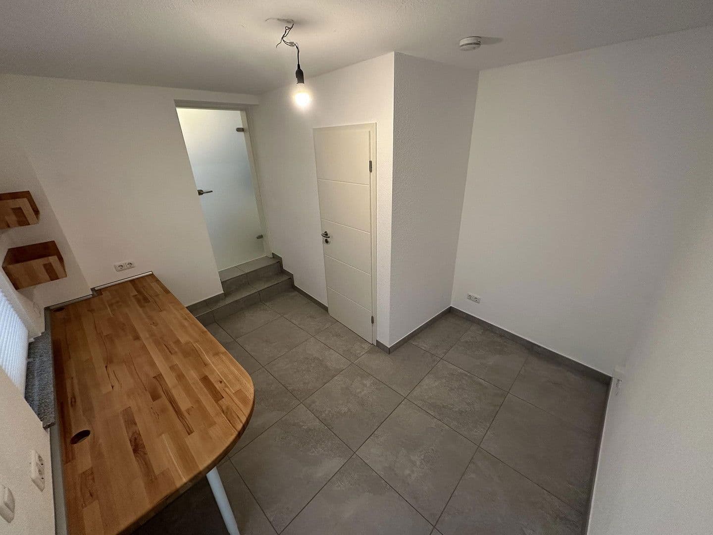 Prodej domu 104 m², pozemek 150 m², Heidenfahrt 14, Ingelheim am Rhein, Porýní-Falc Prodej domu 104 m², pozemek 150 m², Heidenfahrt 14, Ingelheim am Rhein, Porýní-Falc