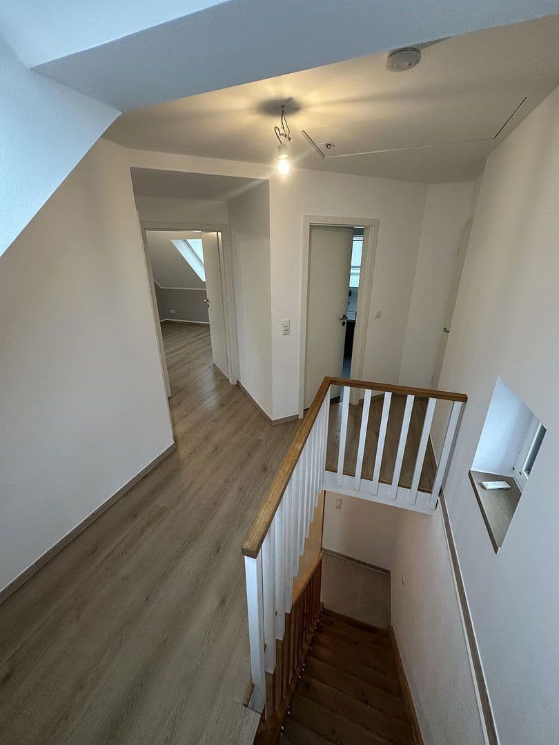 Prodej domu 104 m², pozemek 150 m², Heidenfahrt 14, Ingelheim am Rhein, Porýní-Falc Prodej domu 104 m², pozemek 150 m², Heidenfahrt 14, Ingelheim am Rhein, Porýní-Falc