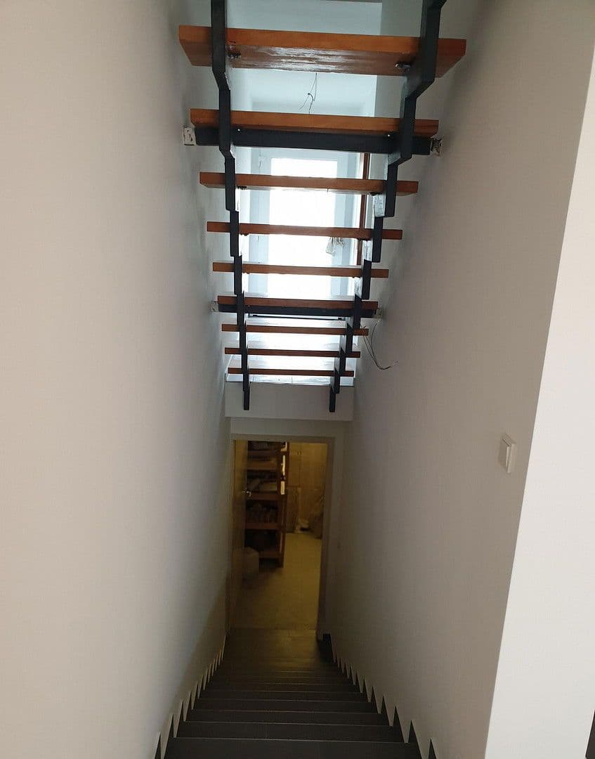 Pronájem domu 120 m², pozemek 172 m², Bensheim, Hessen Pronájem domu 120 m², pozemek 172 m², Bensheim, Hessen