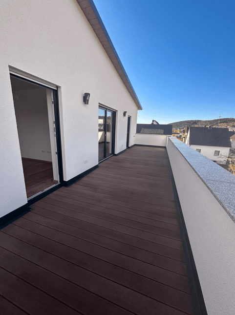 Pronájem bytu 4+1 118 m², Austr. 2, Wernberg-Köblitz, Bavorsko Pronájem bytu 4+1 118 m², Austr. 2, Wernberg-Köblitz, Bavorsko