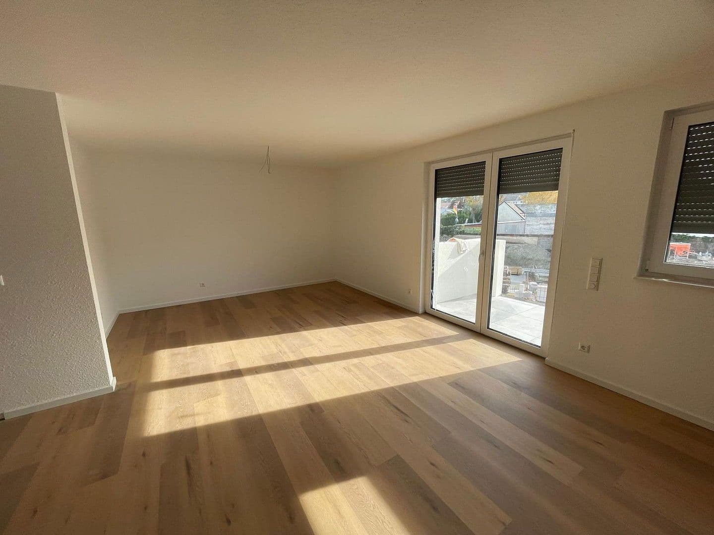 Pronájem bytu 3+1 104 m², Oskar-Frey-Str. 22, Philippsburg, Bádensko-Württembersko Pronájem bytu 3+1 104 m², Oskar-Frey-Str. 22, Philippsburg, Bádensko-Württembersko