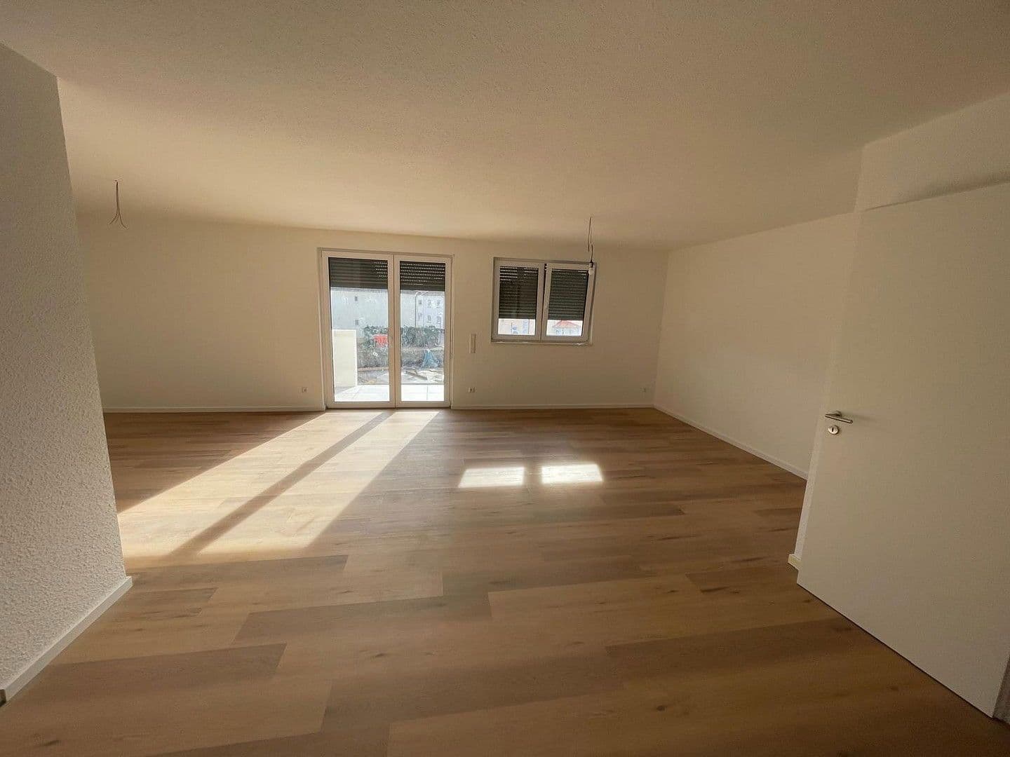 Pronájem bytu 3+1 104 m², Oskar-Frey-Str. 22, Philippsburg, Bádensko-Württembersko Pronájem bytu 3+1 104 m², Oskar-Frey-Str. 22, Philippsburg, Bádensko-Württembersko