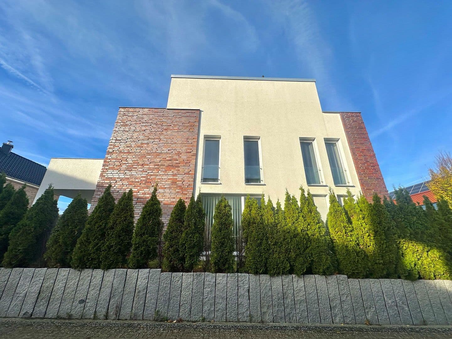 Prodej domu 578 m², pozemek 605 m², Lise-Meitner Straße 7, Hildesheim, Dolní Sasko Prodej domu 578 m², pozemek 605 m², Lise-Meitner Straße 7, Hildesheim, Dolní Sasko