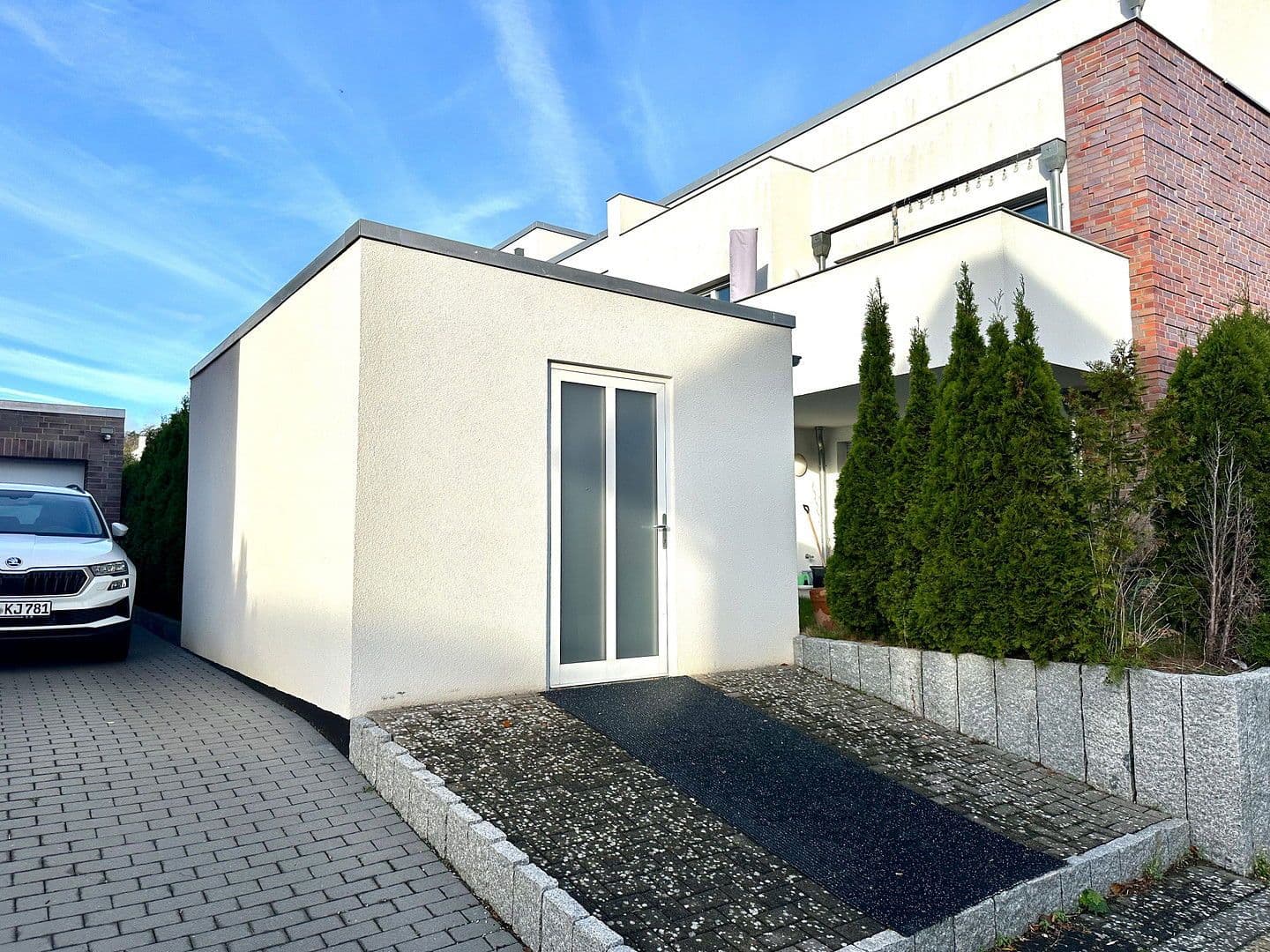 Prodej domu 578 m², pozemek 605 m², Lise-Meitner Straße 7, Hildesheim, Dolní Sasko Prodej domu 578 m², pozemek 605 m², Lise-Meitner Straße 7, Hildesheim, Dolní Sasko