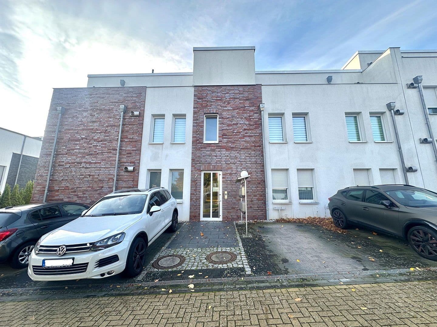 Prodej domu 578 m², pozemek 605 m², Lise-Meitner Straße 7, Hildesheim, Dolní Sasko Prodej domu 578 m², pozemek 605 m², Lise-Meitner Straße 7, Hildesheim, Dolní Sasko