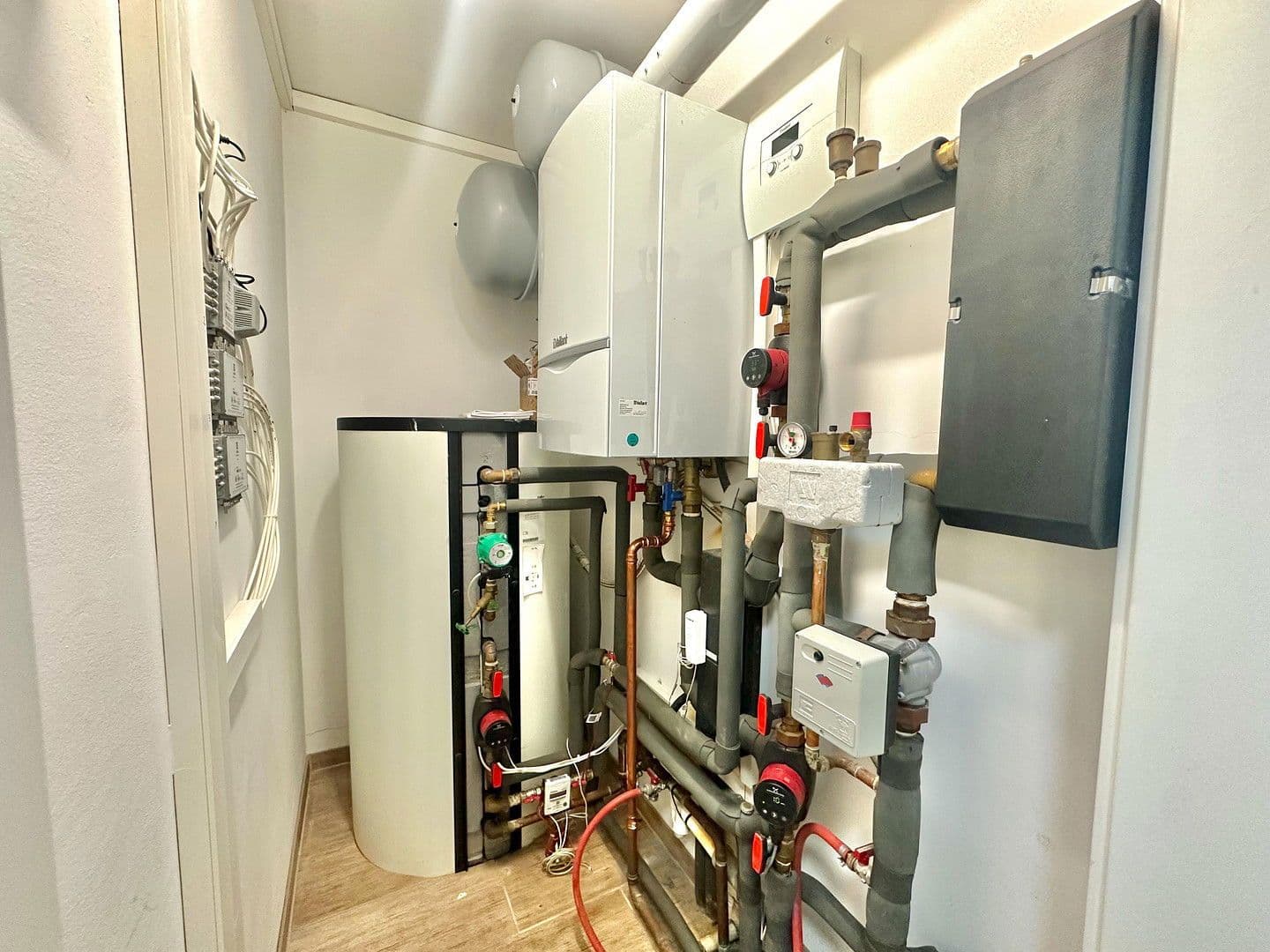 Prodej domu 578 m², pozemek 605 m², Lise-Meitner Straße 7, Hildesheim, Dolní Sasko Prodej domu 578 m², pozemek 605 m², Lise-Meitner Straße 7, Hildesheim, Dolní Sasko