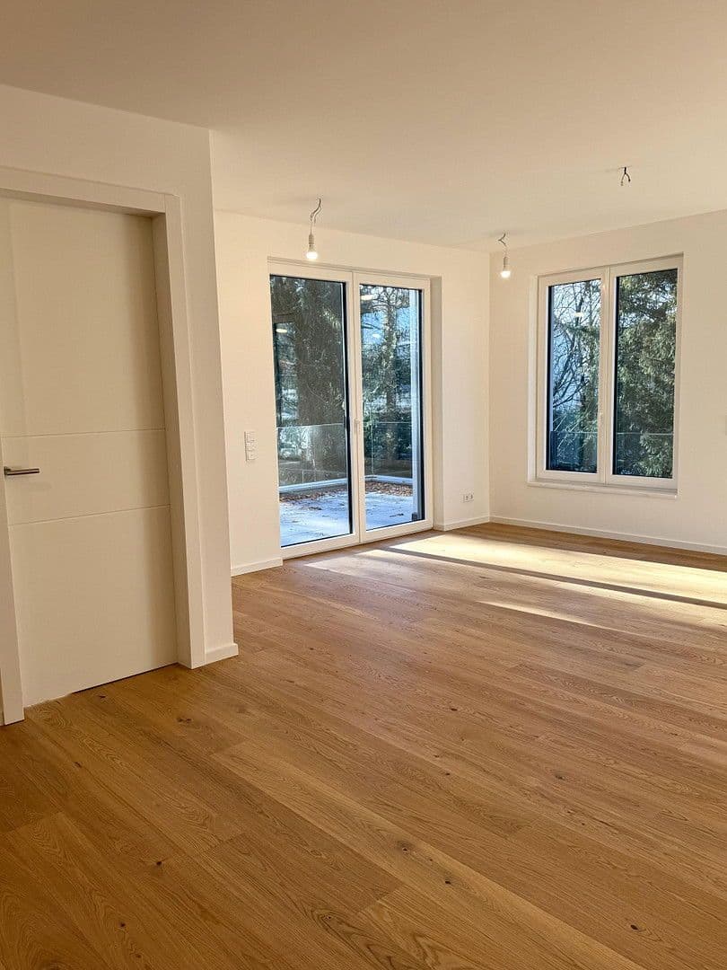 Pronájem bytu 3+1 102 m², Fürstenackerstr. 42, München, Bavorsko Pronájem bytu 3+1 102 m², Fürstenackerstr. 42, München, Bavorsko