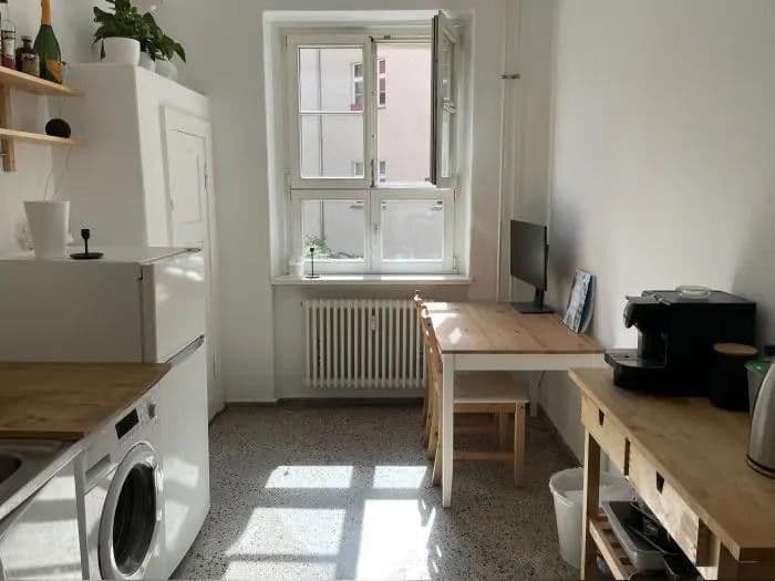 Prodej bytu 2+1 59 m², Gudvangerstraße 26, Berlin, Berlín Prodej bytu 2+1 59 m², Gudvangerstraße 26, Berlin, Berlín