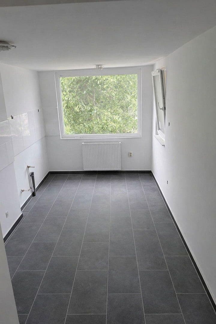 Pronájem domu 184 m², pozemek 1.300 m², Berlin, Berlín Pronájem domu 184 m², pozemek 1.300 m², Berlin, Berlín