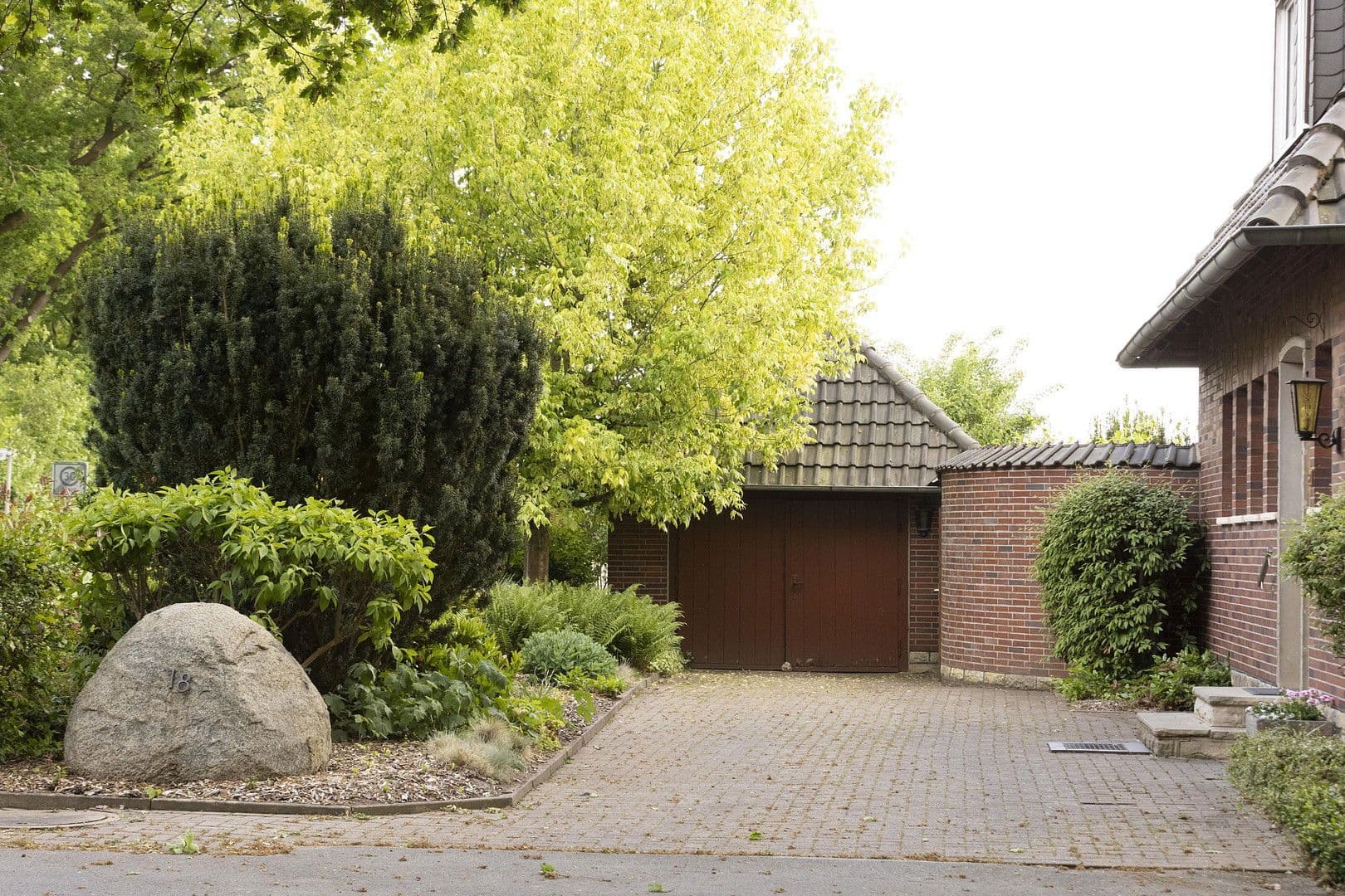 Prodej domu 258 m², pozemek 4.565 m², Petershagen, Severní Porýní-Vestfálsko Prodej domu 258 m², pozemek 4.565 m², Petershagen, Severní Porýní-Vestfálsko