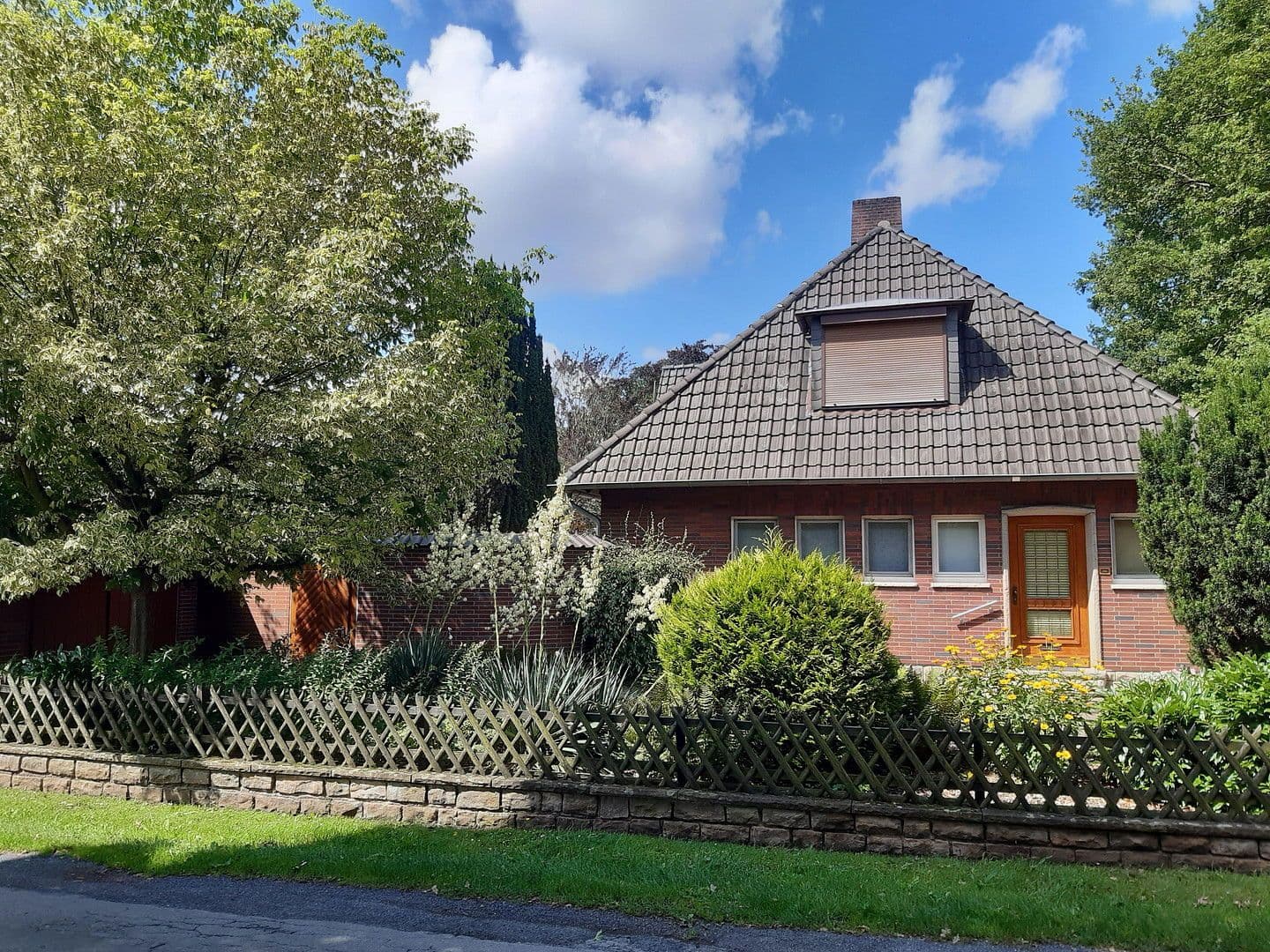 Prodej domu 258 m², pozemek 4.565 m², Petershagen, Severní Porýní-Vestfálsko Prodej domu 258 m², pozemek 4.565 m², Petershagen, Severní Porýní-Vestfálsko