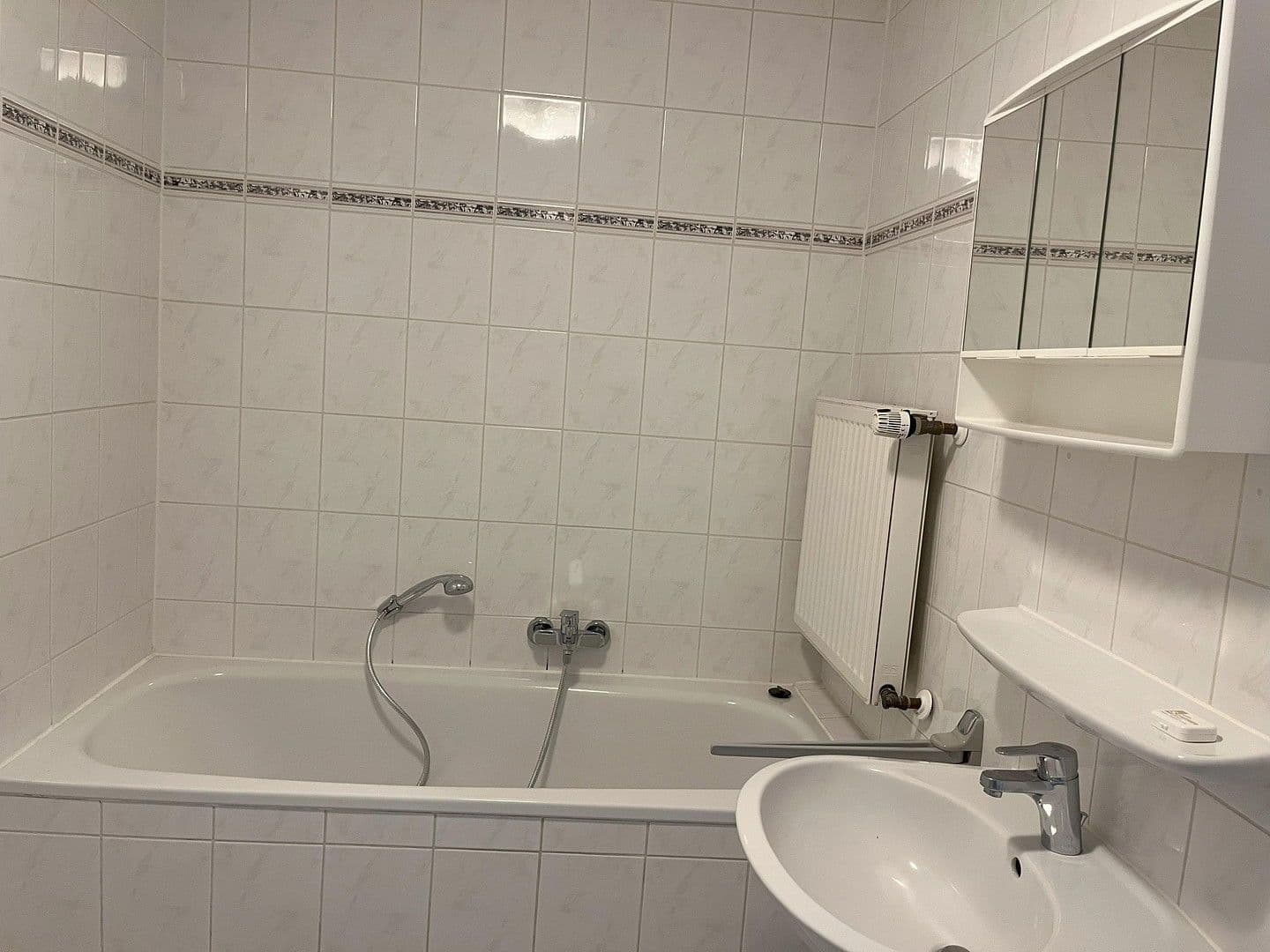 Pronájem bytu 2+1 65 m², Bonn Beuel Holzlar, Severní Porýní-Vestfálsko Pronájem bytu 2+1 65 m², Bonn Beuel Holzlar, Severní Porýní-Vestfálsko