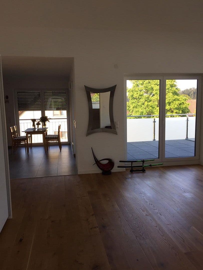 Pronájem bytu 2+kk 76 m², Friedrichshafen, Bádensko-Württembersko Pronájem bytu 2+kk 76 m², Friedrichshafen, Bádensko-Württembersko