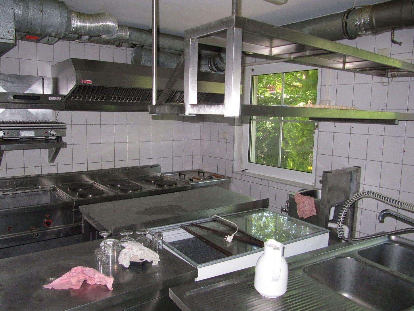 Prodej nebytového prostoru 1.799 m², Wernesgrüner Straße 39 d, Rodewisch, Sasko Prodej nebytového prostoru 1.799 m², Wernesgrüner Straße 39 d, Rodewisch, Sasko