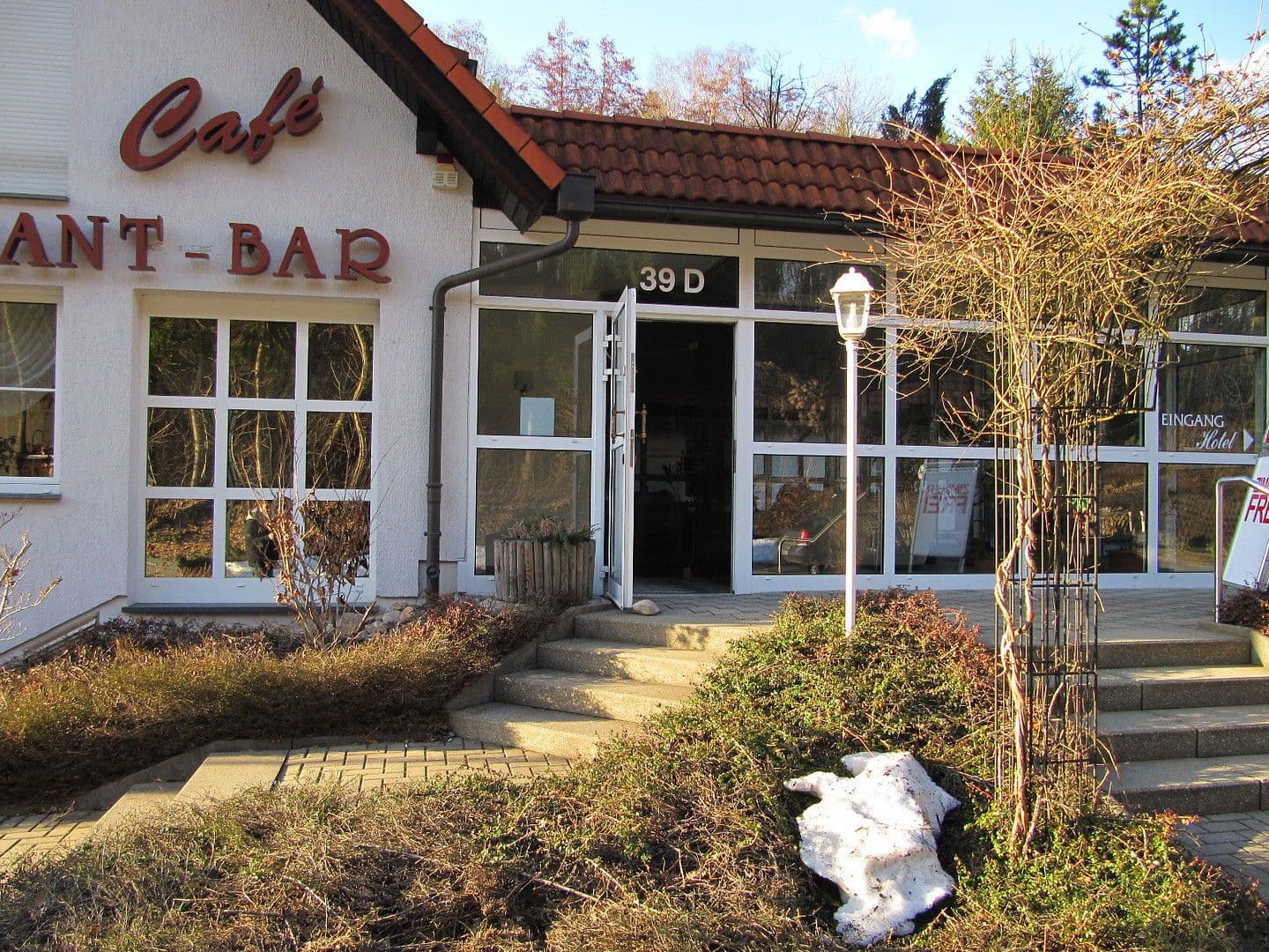 Prodej nebytového prostoru 1.799 m², Wernesgrüner Straße 39 d, Rodewisch, Sasko Prodej nebytového prostoru 1.799 m², Wernesgrüner Straße 39 d, Rodewisch, Sasko