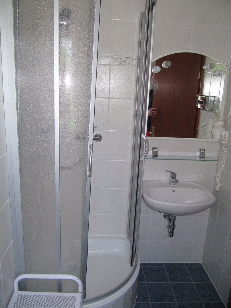 Prodej nebytového prostoru 1.799 m², Wernesgrüner Straße 39 d, Rodewisch, Sasko Prodej nebytového prostoru 1.799 m², Wernesgrüner Straße 39 d, Rodewisch, Sasko