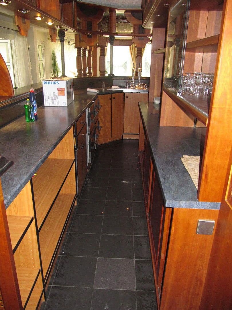 Prodej nebytového prostoru 1.799 m², Wernesgrüner Straße 39 d, Rodewisch, Sasko Prodej nebytového prostoru 1.799 m², Wernesgrüner Straße 39 d, Rodewisch, Sasko