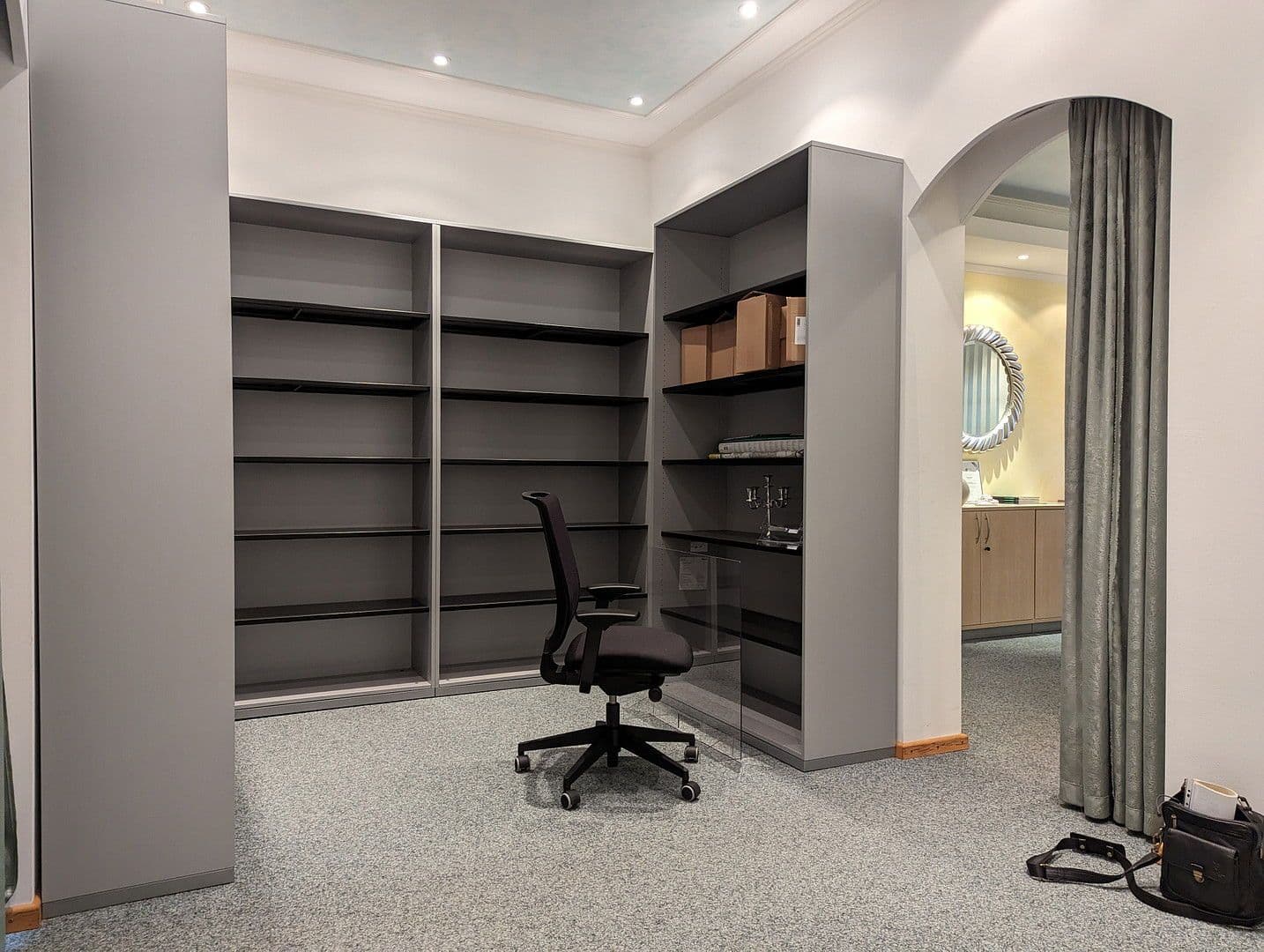 Prodej nebytového prostoru 56 m², Germering-Unterpfaffenhofen, Bavorsko Prodej nebytového prostoru 56 m², Germering-Unterpfaffenhofen, Bavorsko