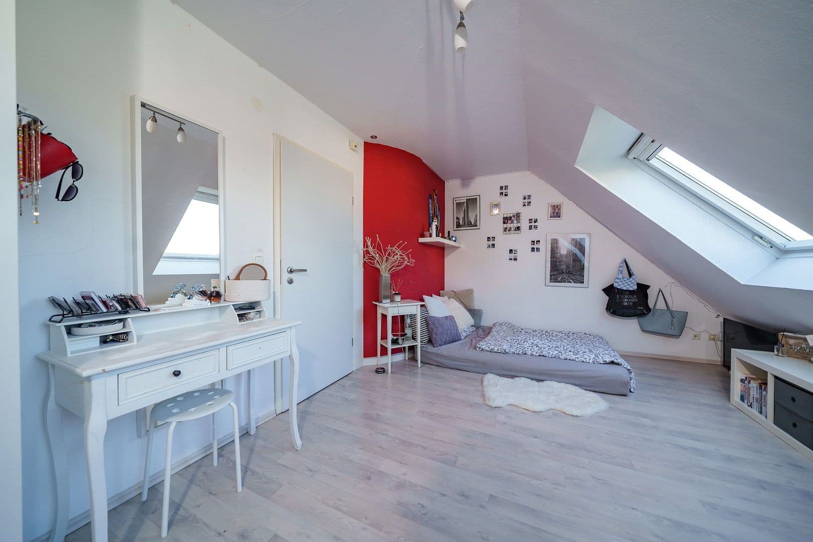 Prodej bytu 220 m², Bochum, Severní Porýní-Vestfálsko Prodej bytu 220 m², Bochum, Severní Porýní-Vestfálsko