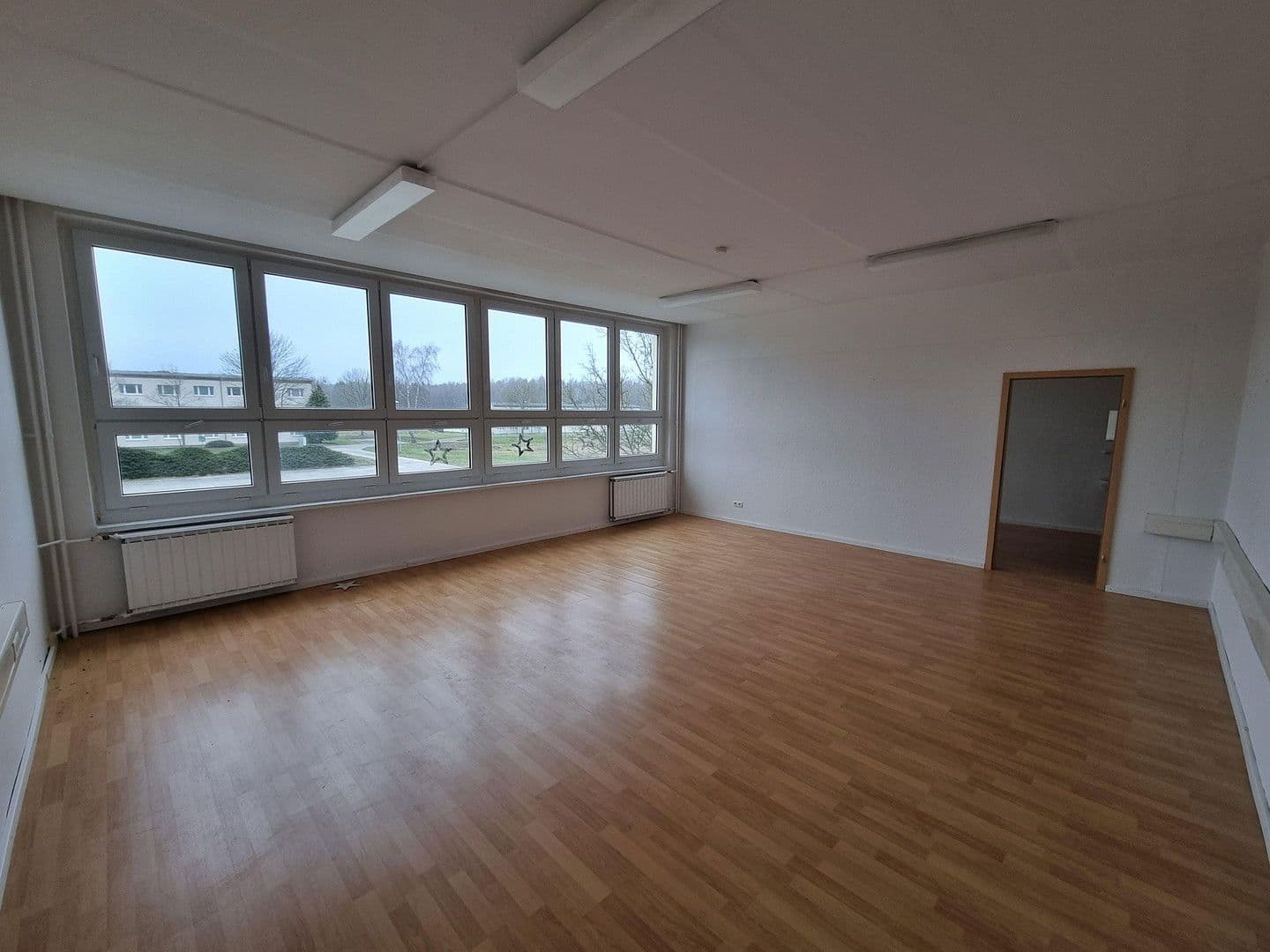 Prodej nebytového prostoru 19.000 m², Lützowstr. 1, Stavenhagen, Mecklenburg-Vorpommern Prodej nebytového prostoru 19.000 m², Lützowstr. 1, Stavenhagen, Mecklenburg-Vorpommern