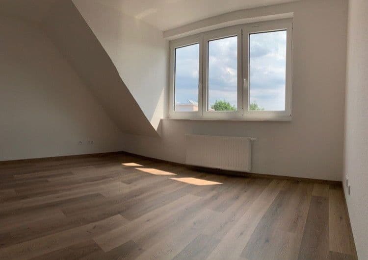 Pronájem domu 132 m², pozemek 163 m², Hans-Hackmack-Straße, Bremen, Bremen Pronájem domu 132 m², pozemek 163 m², Hans-Hackmack-Straße, Bremen, Bremen