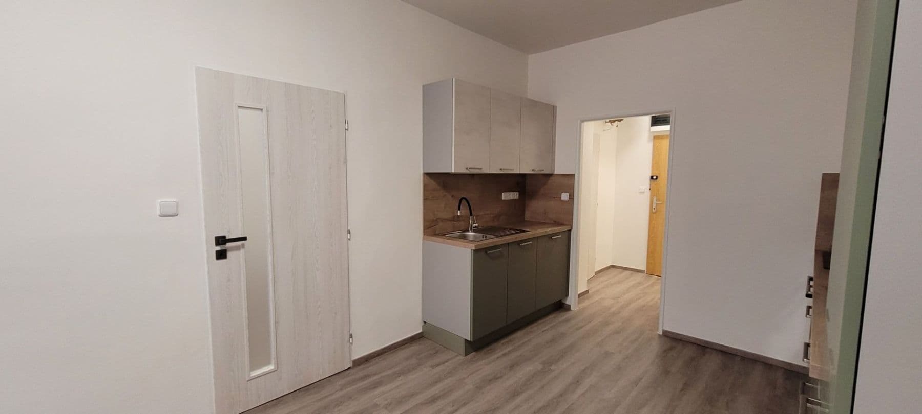 Pronájem bytu 2+kk 43 m², Horní, Praha, Praha Pronájem bytu 2+kk 43 m², Horní, Praha, Praha