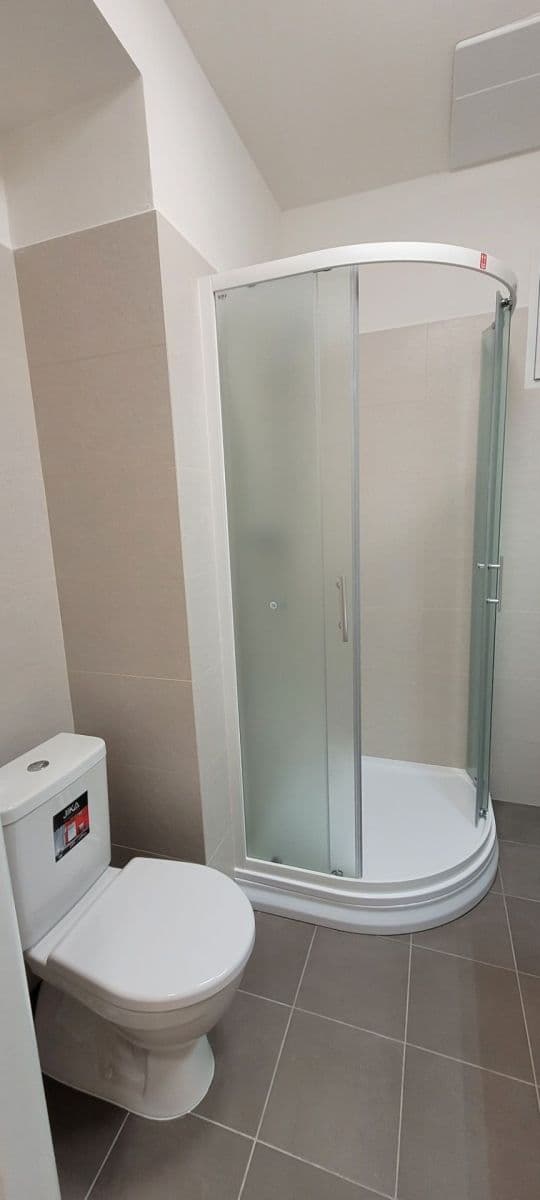 Pronájem bytu 2+kk 43 m², Horní, Praha, Praha Pronájem bytu 2+kk 43 m², Horní, Praha, Praha