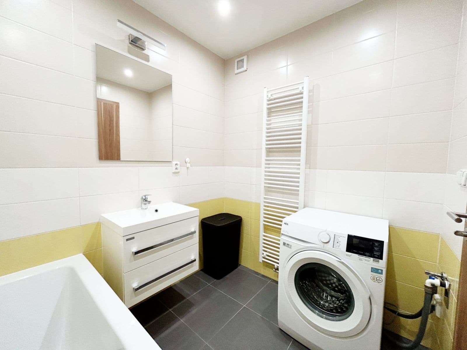 Pronájem bytu 3+kk 83 m², Václavská, Kolín, Středočeský kraj Pronájem bytu 3+kk 83 m², Václavská, Kolín, Středočeský kraj