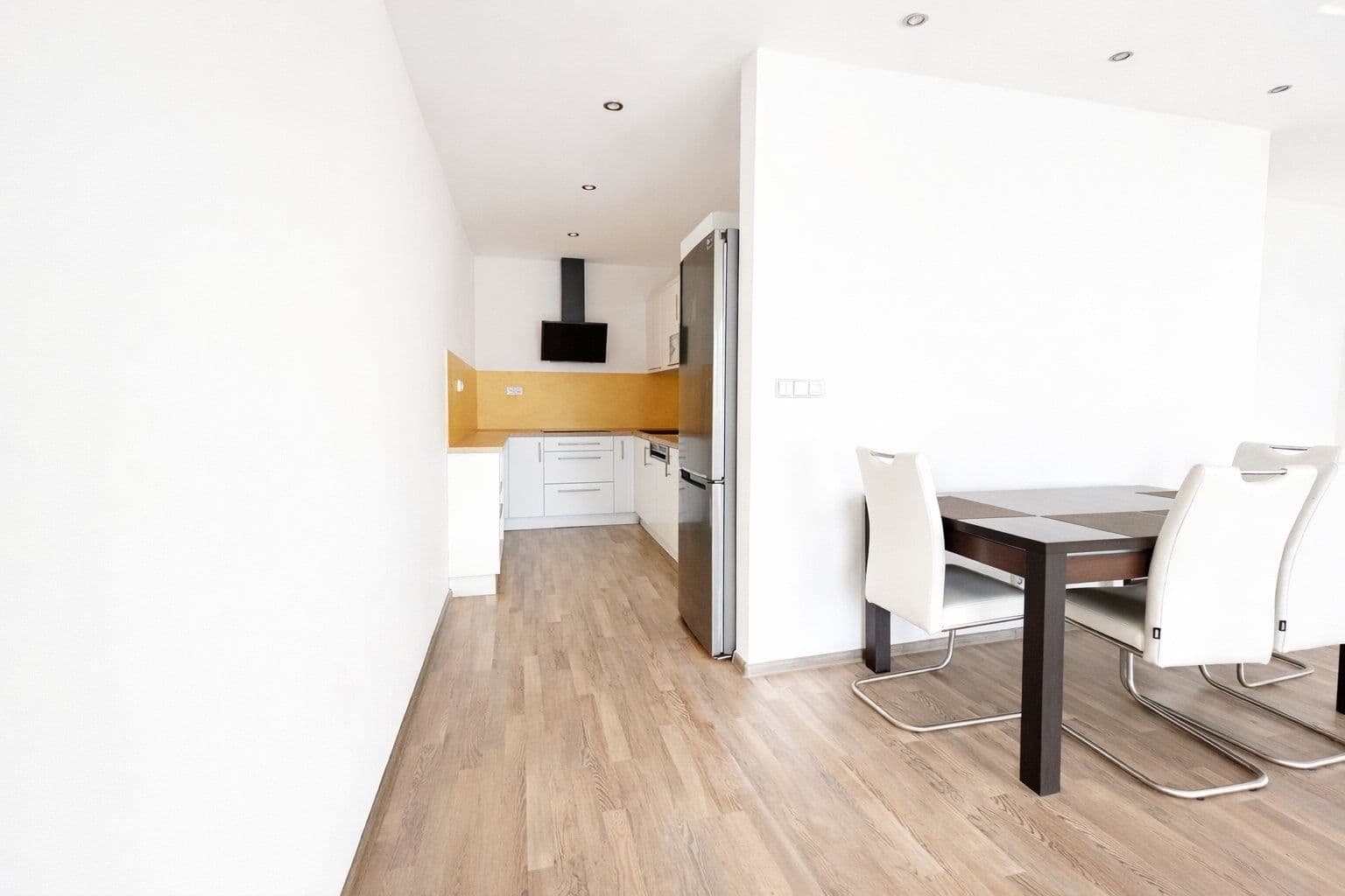 Pronájem bytu 3+kk 83 m², Václavská, Kolín, Středočeský kraj Pronájem bytu 3+kk 83 m², Václavská, Kolín, Středočeský kraj